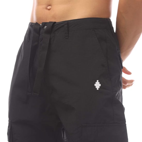 Nylon-Cargohose CROSS mit Knöchelkordelzug in Schwarz - Image 3