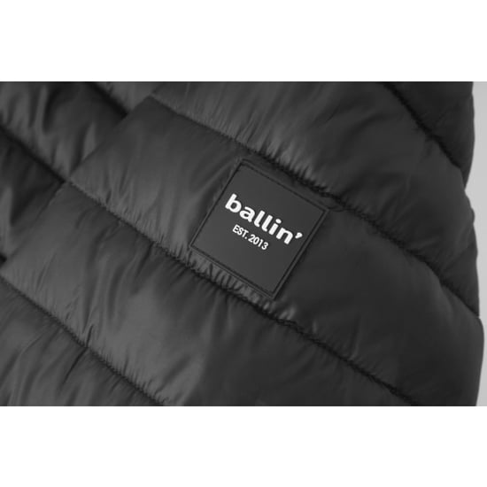 Winterjacke für Männer von der Marke Ballin Est. 2013. Die Jacke besteht aus hochwertigem Polyester und hat eine normale Passform. - Image 5