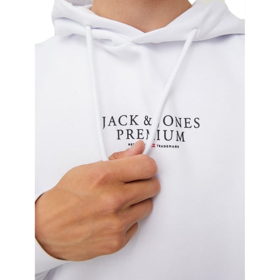 Herren-Kapuzenpullover der Marke Jack & Jones. Der Hoodie ist aus hochwertiger Baumwolle und Polyester gefertigt. Die feine Mischung dieser Materialien sorgt für einen herrlich warmen Tragekomfort. Marke: Jack & JonesModellname: Archie Sweat Hood Kategor - Image 2