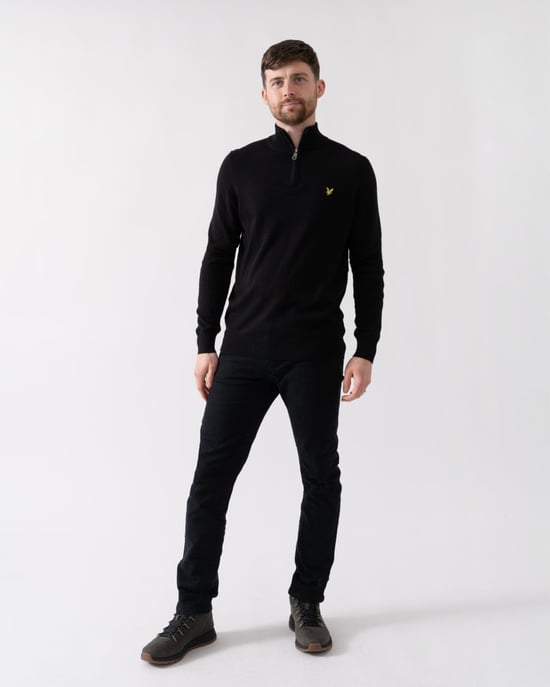 Lyle & Scott � Pullover aus Baumwollmerinowolle mit 1/4-Rei�verschluss in Schwarz - Image 3