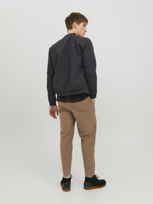 Roy Bomber Jacket von Jack & Jones in der farbe Schwarz. - Image 3