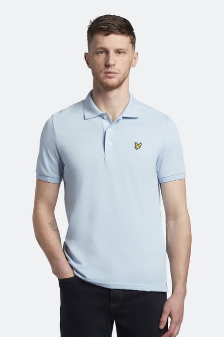 Als ultimative Stilikone von Lyle & Scott steht unser einfarbiges Poloshirt seit Jahrzehnten an der Spitze der Mode. Erhältlich in einer Vielzahl von Farben und hergestellt aus einer leichten, weichen Baumwollmischung, sind unsere Polos ein Muss für jeden - Image 2