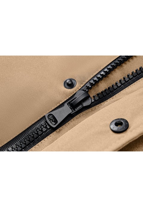 Subprime-Parka für Herren. Der Parka besteht aus hochwertigem Polyester und hat ein warmes Innenfutter. Ideal für die kalten Wintermonate. Der Pelzkragen besteht aus Kunstfell und ist abnehmbar. - Image 4
