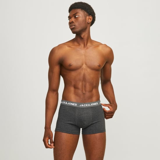 Herren-Boxershorts 12er-Pack Jacsolid der Marke Jack & Jones.  Marke: Jack & JonesModellname: 12er-Pack JacsolidKategorie: Herren-BoxershortsMaterialien: Baumwolle, ElasthanFarben: schwarz, blau, grau, weiß - Image 2