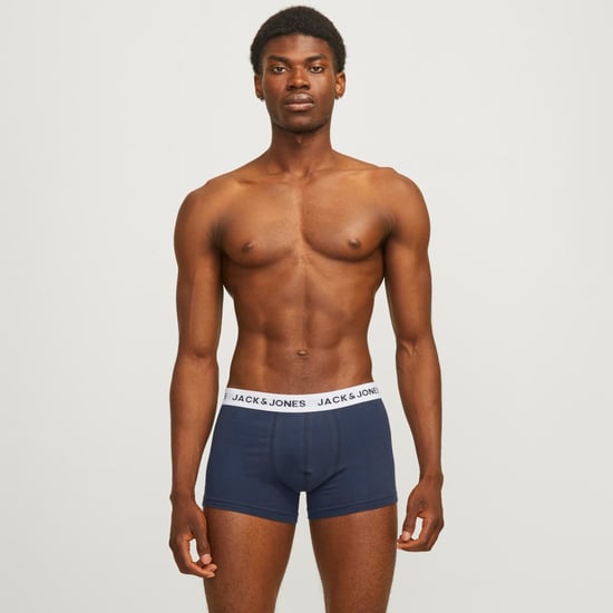 Herren-Boxershorts 12er-Pack Jacsolid der Marke Jack & Jones.  Marke: Jack & JonesModellname: 12er-Pack JacsolidKategorie: Herren-BoxershortsMaterialien: Baumwolle, ElasthanFarben: schwarz, blau, grau, weiß - Image 5
