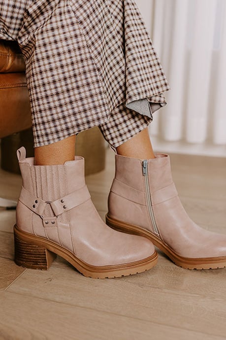 Stiefeletten mit Blockabsatz und seitlichem Reißverschluss - Image 3