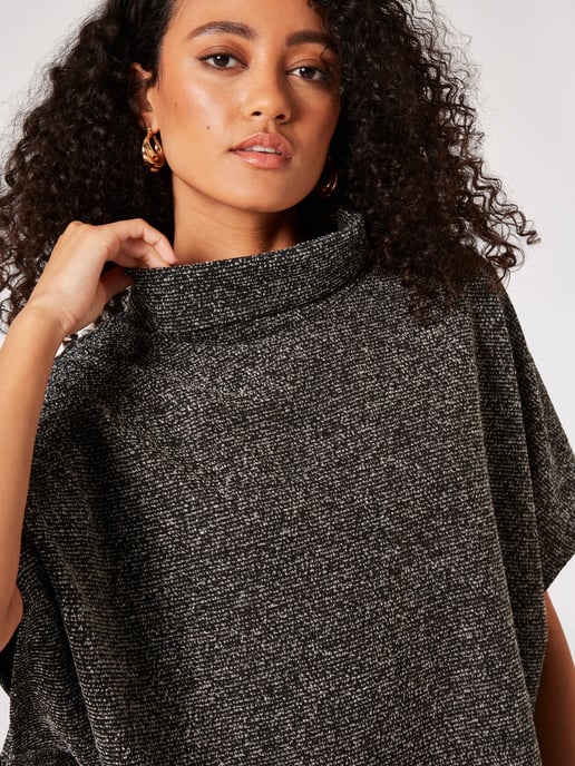 Apricot Rollkragen Jacquard Cape - Image 4