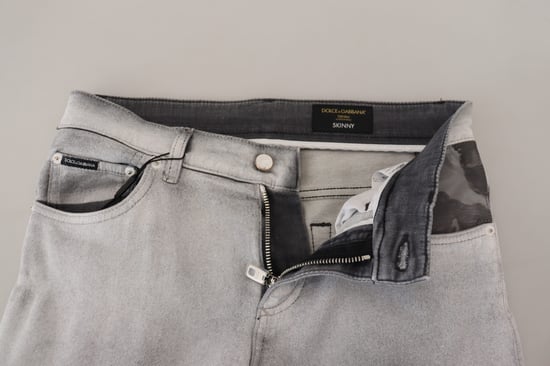 Gerade geschnittene Jeans mit Camouflage-Details - Image 4