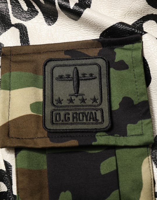 Graffiti Camo Taschenhoodie - Image 6