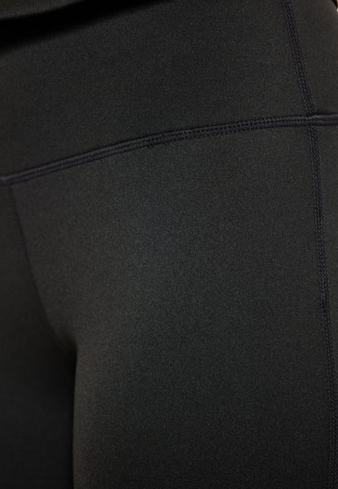 IZIA Shorts Damen schwarz - Image 5