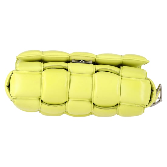 Bottega Veneta gepolsterte Cassette-Schultertasche aus pastellgrünem Lammleder - Image 2