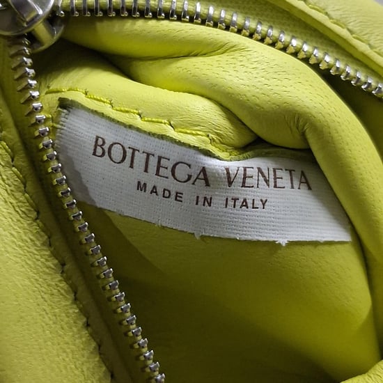Bottega Veneta gepolsterte Cassette-Schultertasche aus pastellgrünem Lammleder - Image 6