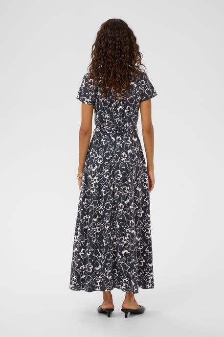 Kleid SLArjana Kleid Feminine Form - Image 2
