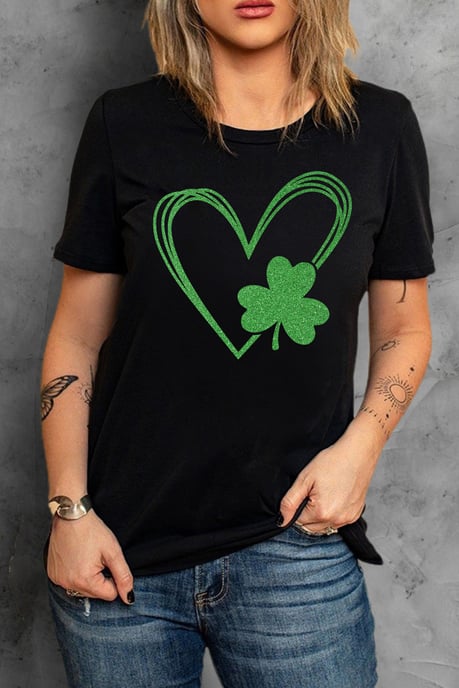 Black Clover Herzförmiges Grafik T-Shirt - Image 6