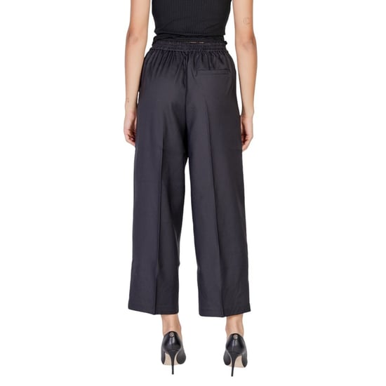 Weit geschnittene cropped Hose - Image 2
