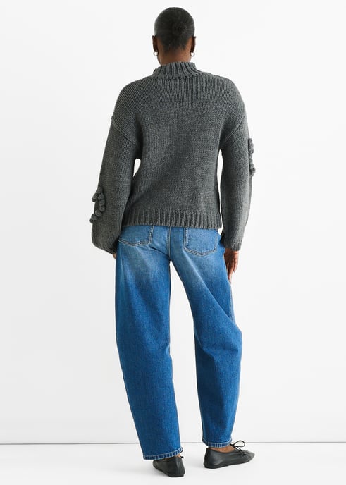 Dunkelgrauer Herzblasen-Pullover mit hohem Halsausschnitt aus grobem Strick - Image 4