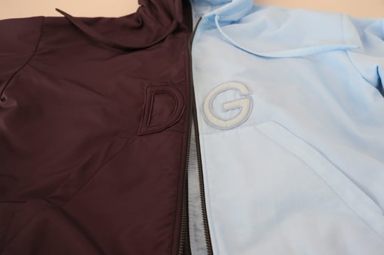 Zweistufige Kapuzenjacke mit DG-Stickerei - Image 6
