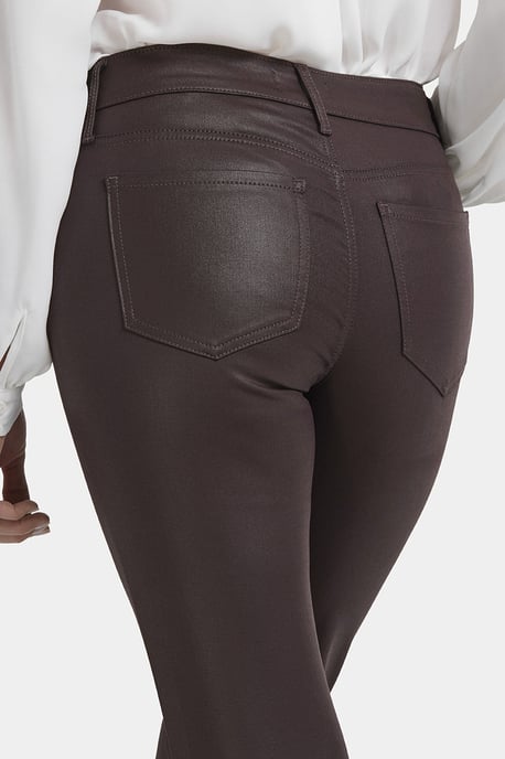 Lackierte Marilyn Straight Jeans | Kordovan Lack - Image 3