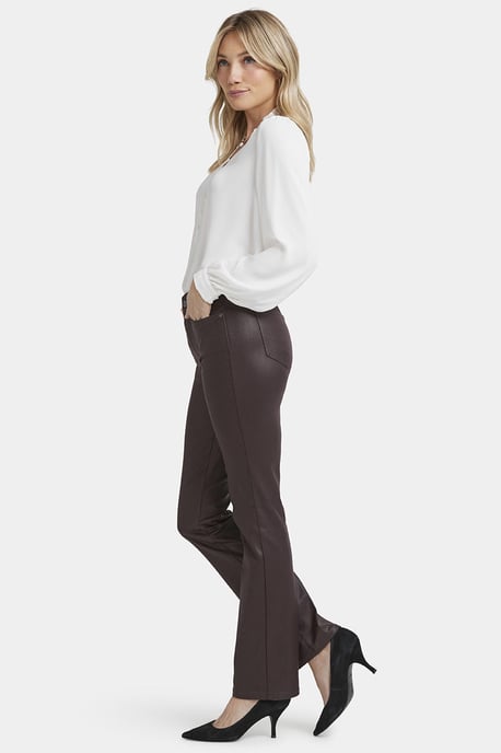 Lackierte Marilyn Straight Jeans | Kordovan Lack - Image 5