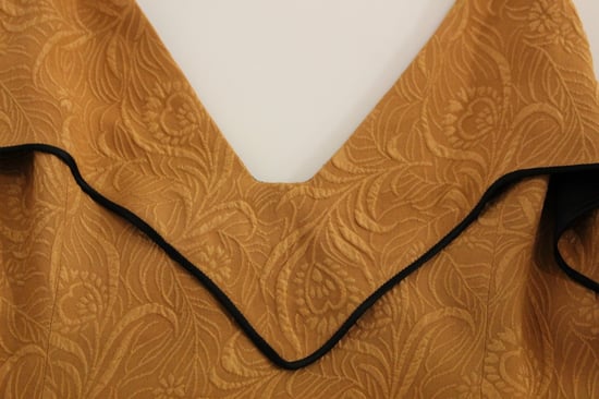 Senfgelbes, plissiertes Midi-Kleid - Image 6
