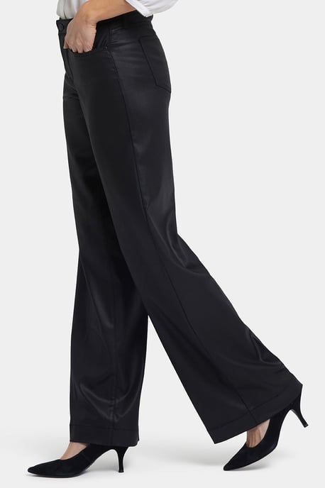 Beschichtete Teresa Weite Jeans | Schwarze Beschichtung - Image 2