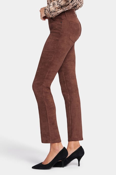 Sheri Slim Hose Braunes Kunstwildleder | Dunkle Schokolade - Image 2