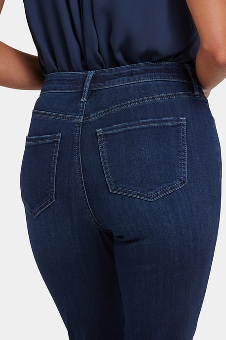 Billie Mini Bootcut Jeans aus Sure Stretch® Denim | Ink Skyline - Image 4