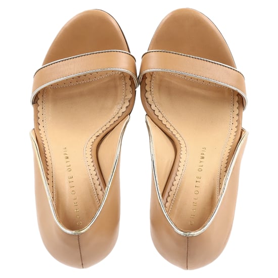 Charlotte Olympia Christine Zehensandalen aus beigem Leder - Image 3