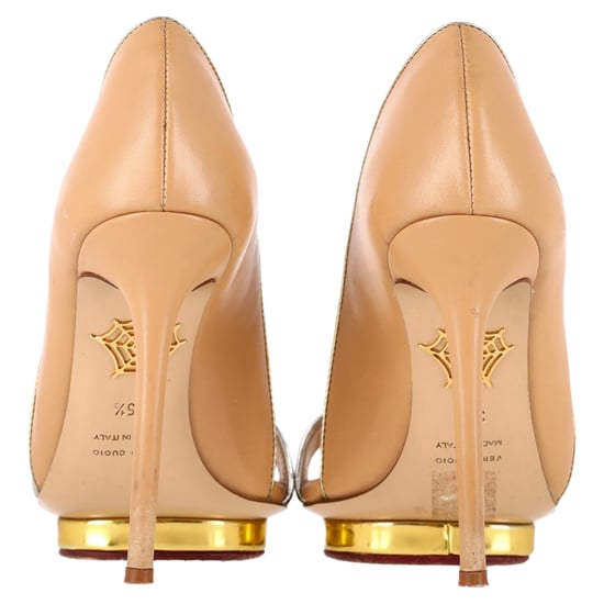 Charlotte Olympia Christine Zehensandalen aus beigem Leder - Image 5