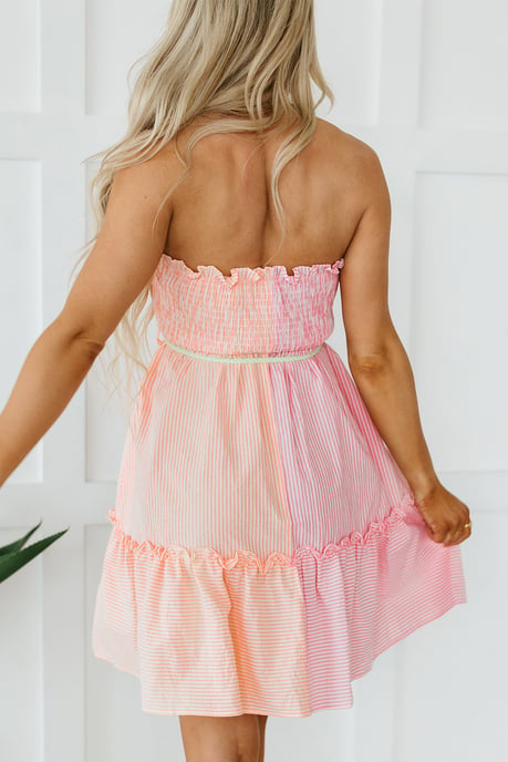 Gestreiftes Schulterfreies Kleid - Image 3