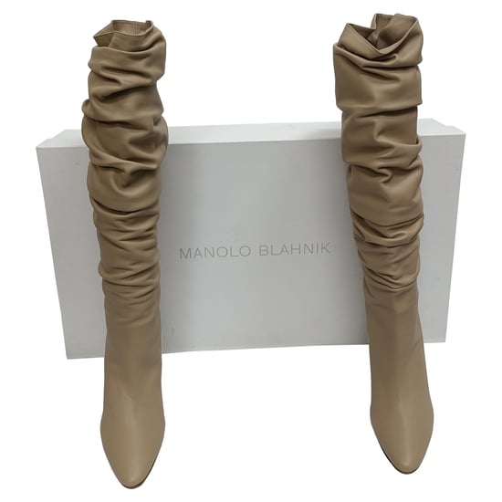 Manolo Blahnik Calassohi 90 Kniehohe Stiefel aus beigem Leder - Image 6