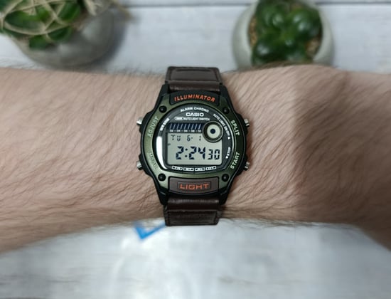 Casio Casio Collection Braun Herren Armbanduhr W-220HF-3AVEF - Image 2