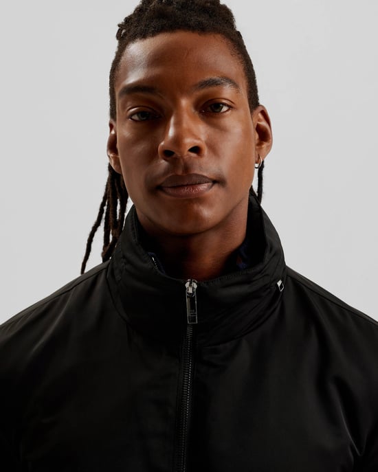 Basham Kapuzenjacke in Schwarz - Image 3