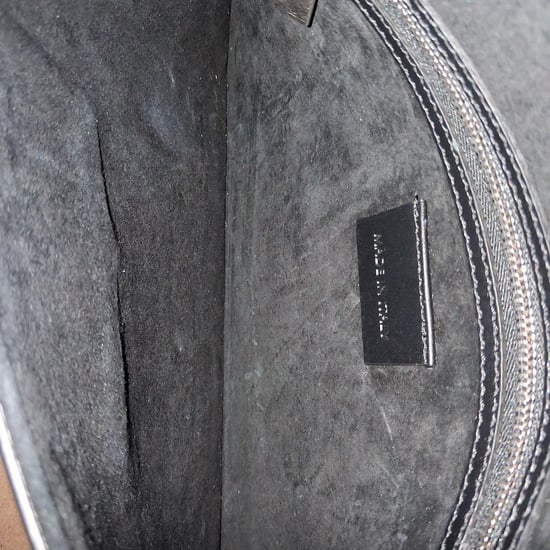 Alexander McQueen Nieten Heroine Flach-Tasche aus schwarzem Leder - Image 6