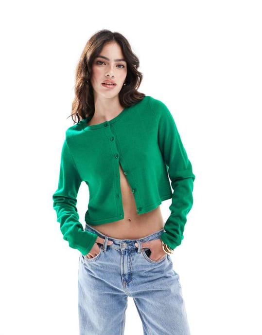 ASOS DESIGN stickad kort cardigan med rund hals i grön - Image 1