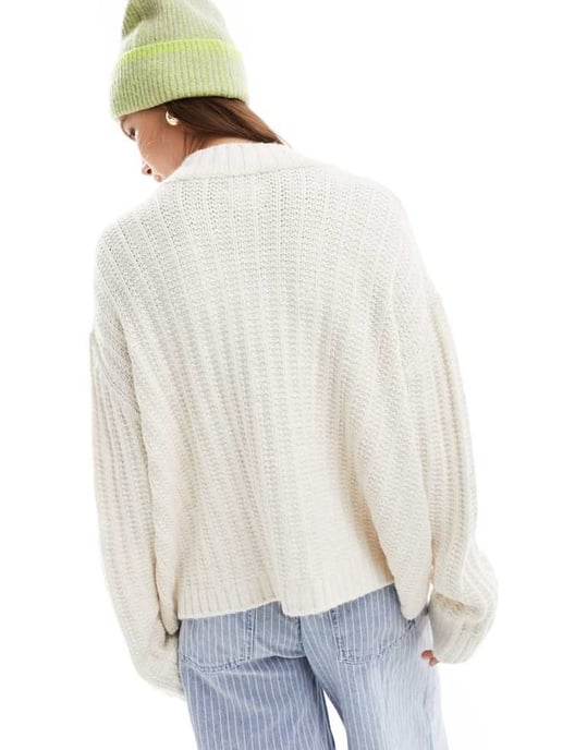 ASOS DESIGN v-ringad tröja i krämfärg - Image 2