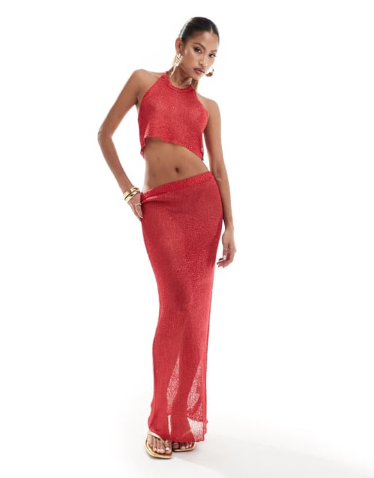 In The Style x Perrie Sian exklusiv finstickad halterneck crop top med paljetter i röd - Image 2