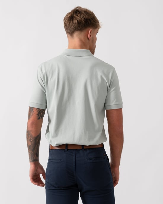 Passenger Slim-Fit Poloshirt in Hellgrau - Image 2
