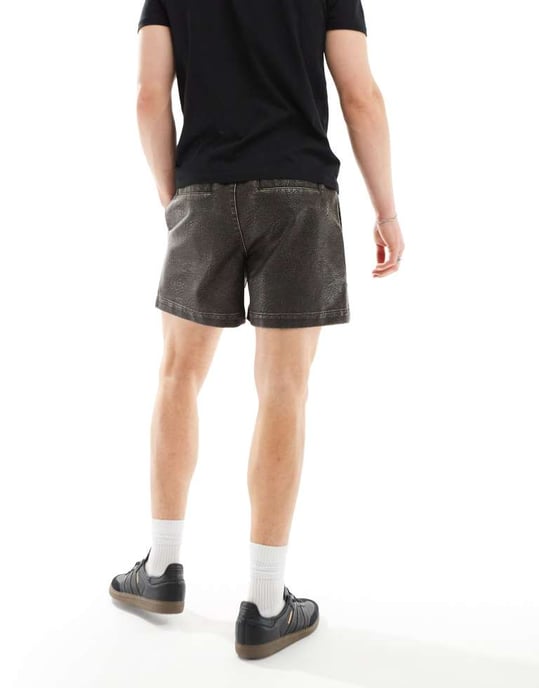 ASOS DESIGN shorts i kraftigt tvättad läderlook - Image 2