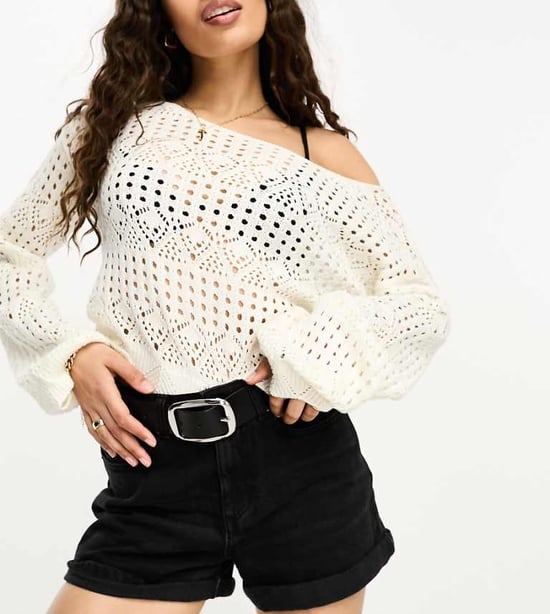 ASOS DESIGN Petite denimkomfort momshorts i tvättat svart - Image 1
