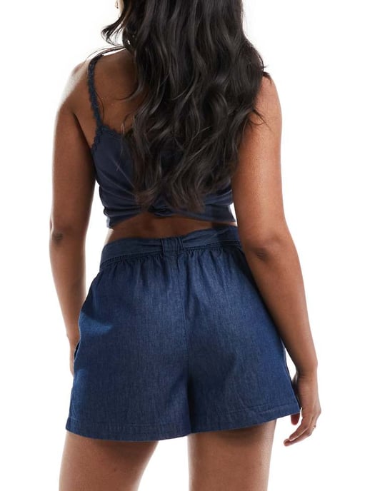 JDY chambray knyt framshorts i indigoblå - Image 2