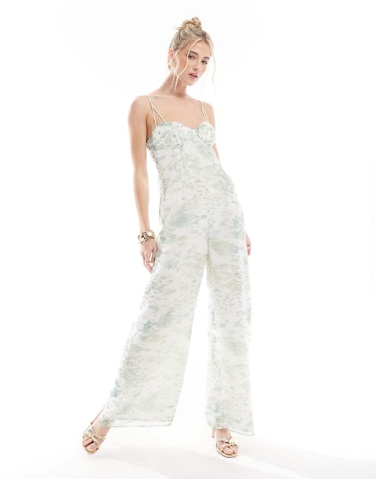ASOS DESIGN råkantig korsettpanelad jumpsuit med utskärning i suddig djurmönster - Image 1