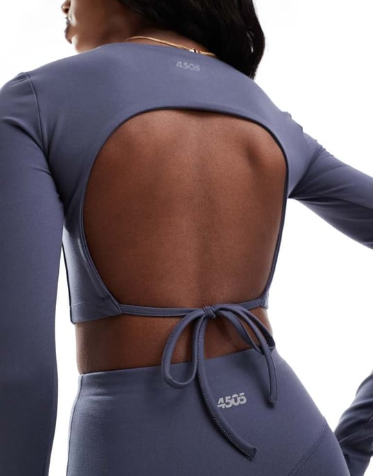 4505 Studio mjuk touch långärmad topp med öppen rygg i skifferblå - Image 4