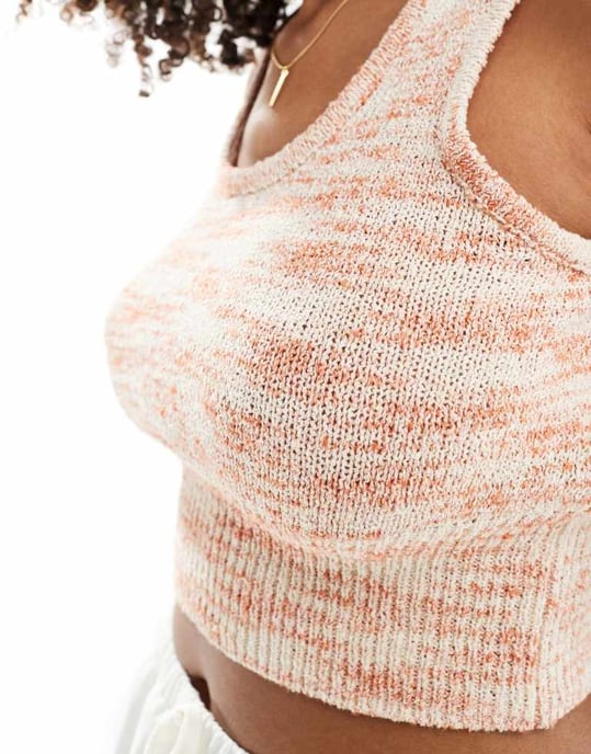 ASOS DESIGN stickad bralette i spacetexturerad söm i orange - Image 3