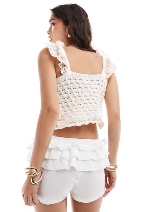 ASOS DESIGN stickad topp med broderi detaljer i krämfärg - Image 2