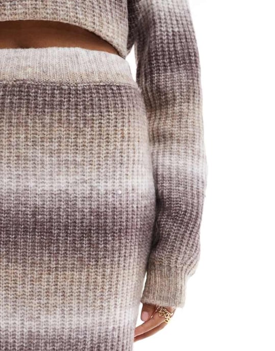 YAS ombre stickad maxi kjol set i neutral - BRUN - Image 3