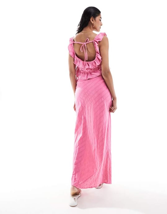 ASOS DESIGN texturerad sned maxi kjol set i rosa - Image 4