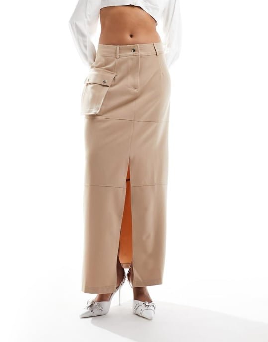 ASOS DESIGN utilitär maxikjol med fällfickdetaljer i beige - Image 1