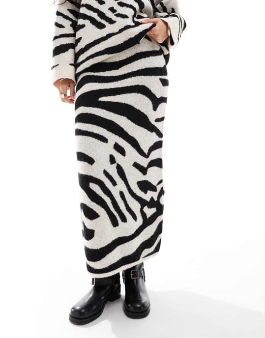 ASOS DESIGN stickad maxikjol i zebra-mönster - Image 2