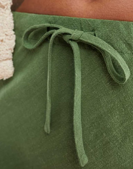 ASOS DESIGN linne-look knytmidja snedmaxikjol i khaki - Image 2